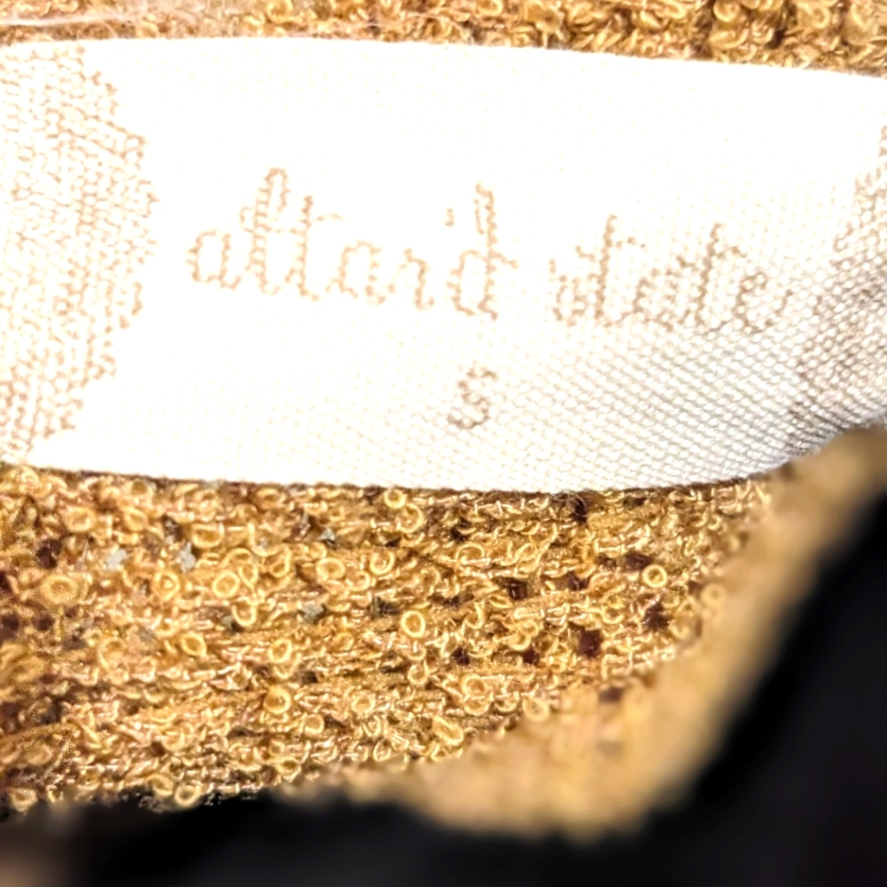 Sweater - Picture 7 of 7